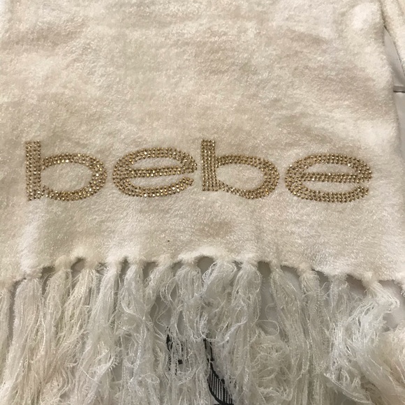 Bebe White Scarf - Picture 3 of 5